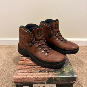 Timberland Brown Leather Waterproof Boots - Size 8.5 Men’s - New in Box
